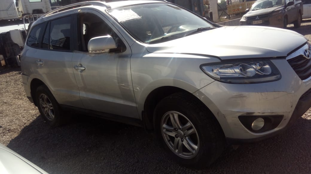  Hyundai SANTA FE 2011    EN DESARME